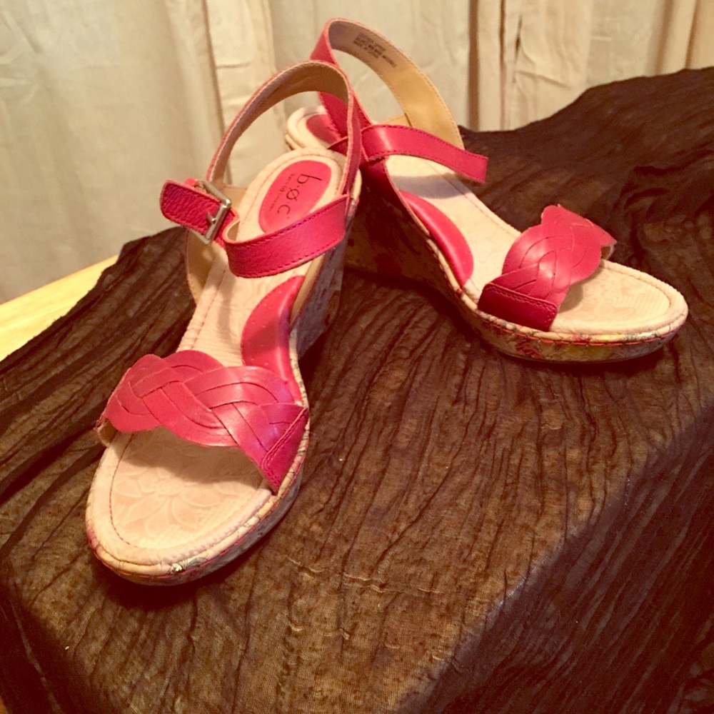 Red wedges